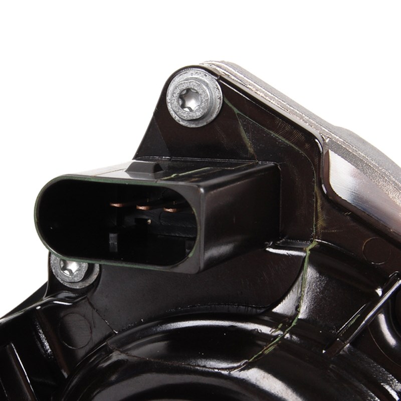 Bơm nước xe BMW