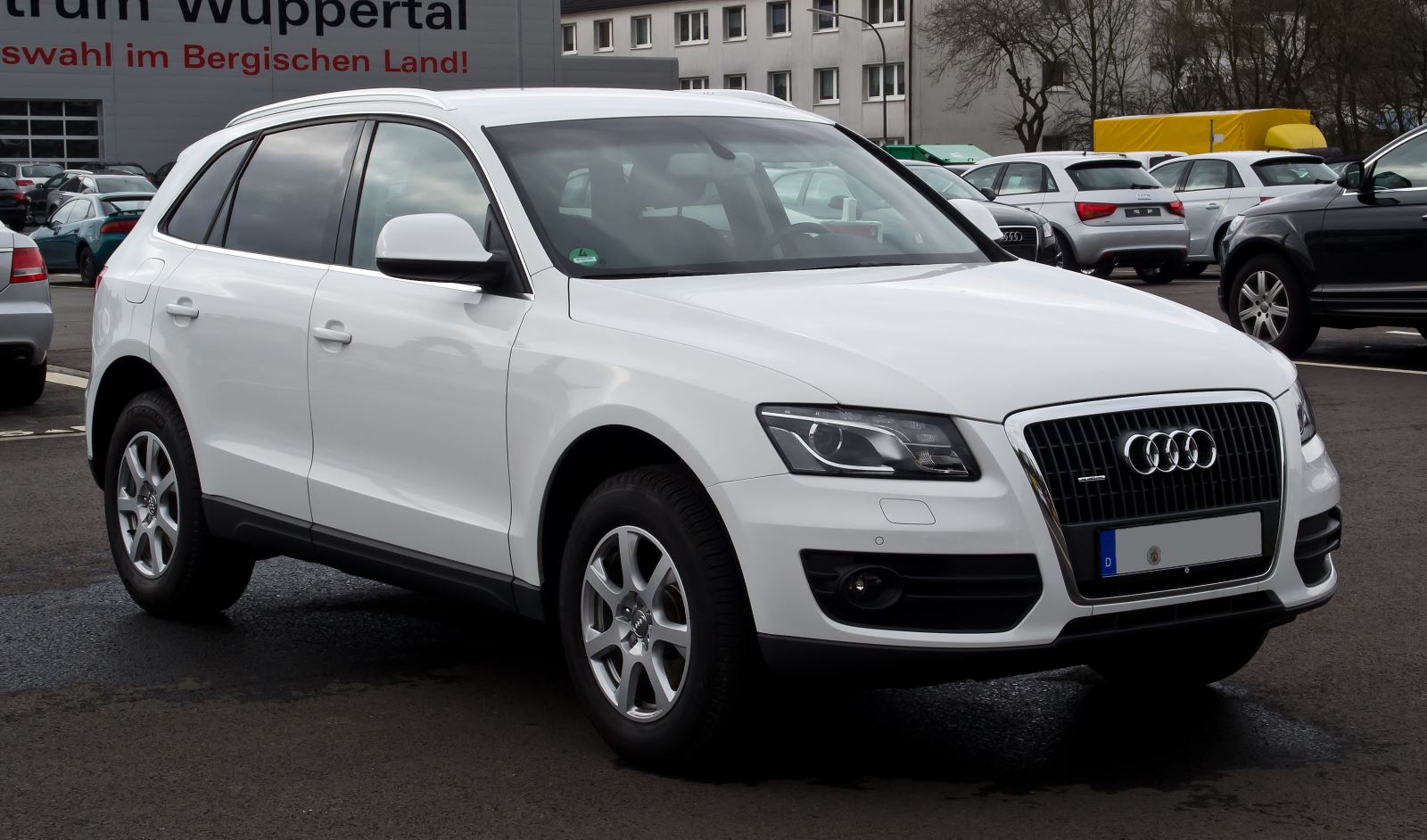 Khóa nắp ca pô xe Audi Q5 2.0 Quattro