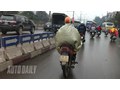 Trời mưa phùn giá rét và những kinh nghiệm vàng khi đi xe máy