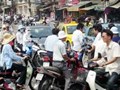 Những bất cập về đặt biển báo ở Hà Nội