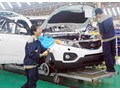 Lượng ôtô bán ra giảm 33% do thuế phí tăng