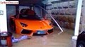 Nước lũ làm Lamborghini Aventador Roadster ngập trong nước