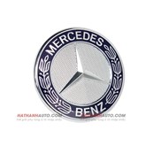 Biểu tượng (lô gô) trên nắp ca pô xe Mercedes C300 AMG năm 2007-2011