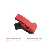 Tay giật mở nắp ca pô trong xe Mercedes C200 WDB202
