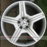 La răng xe Mercedes S550 5.5 năm 2007 chính hãng