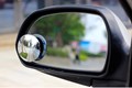 Tại sao gương chiếu hậu xe ô tô lại sử dụng mặt gương lồi?