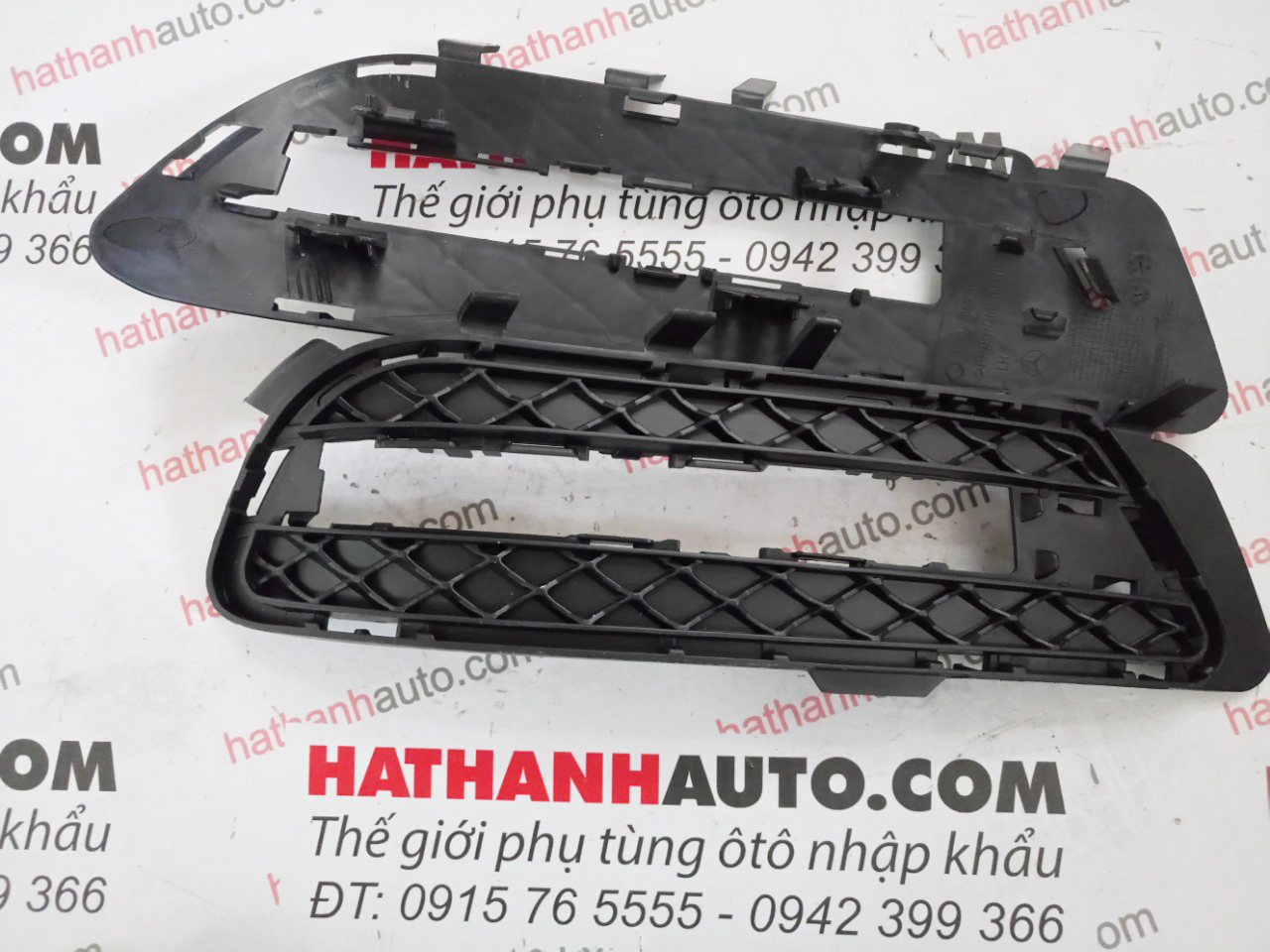 Ốp nhựa đèn gầm (sương mù) xe Mercedes E200, E220, E250- 2128851623