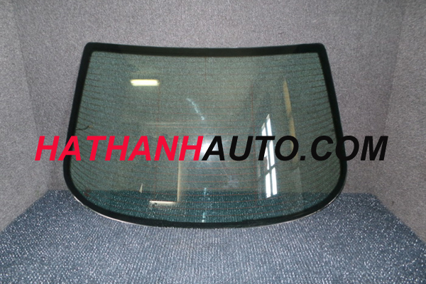 Kinh chan gio sau xe Mercedes E240 nam 2001 chinh hang