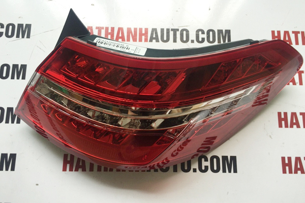 Đen hau phai mieng ngoai xe Mercedes E220 CDI chinh hang, A2129060658 - A 212 906 06 58  212 906 06 58 - 2129060658  A2129066901 - A 212 906 69 01  2129066901 - 212 906 69 01  A2128201264 - A 212 820 12 64  2128201264 - 212 820 12 64