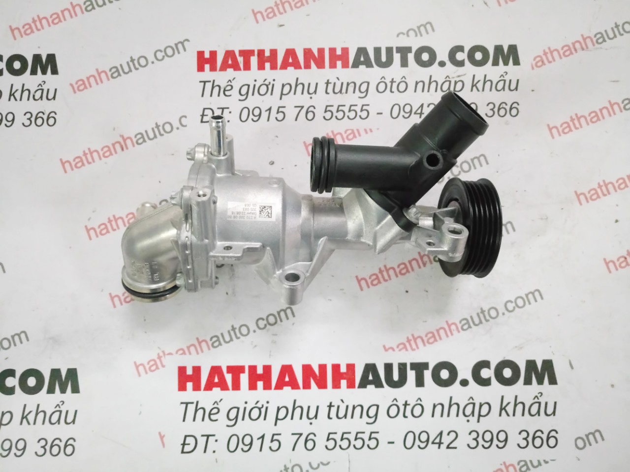 Bơm nước động cơ xe Mercedes A160, A180, A200 - 2702000600