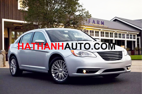 Bom nuoc xe Chrysler 200 chinh hang