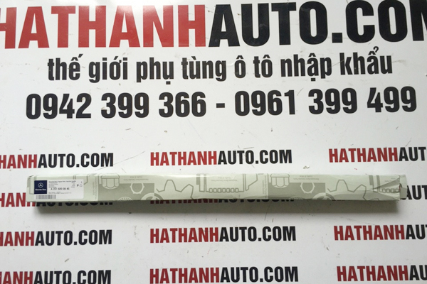 Choi gat mua truoc xe Mercedes GL320 chinh hang, A2518200845 - A 251 820 08 45  2518200845 - 251 820 08 45