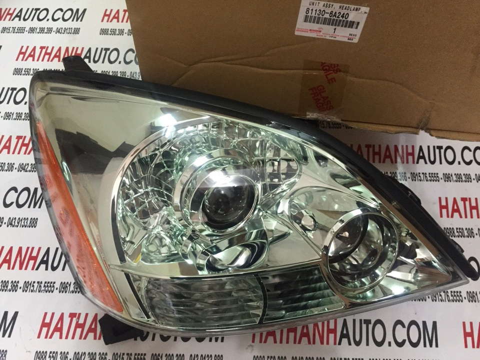 Đèn pha phải xe Lexus GX470 chính hãng - 81130-6A240