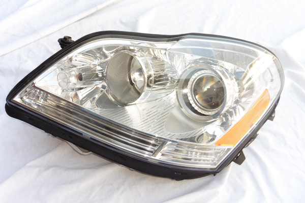 Đèn pha trái xe Mercedes GL550 năm 2006-2011 - 1648204361