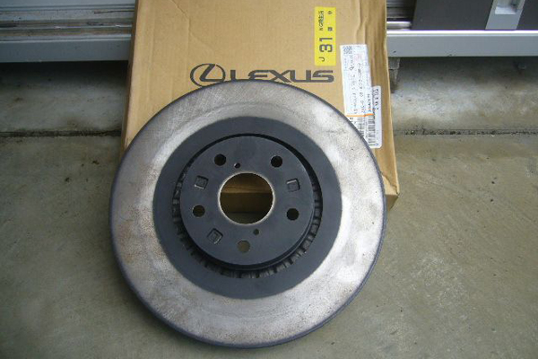 Đĩa phanh (thắng) trước trái xe Lexus IS250 - 43516-22010