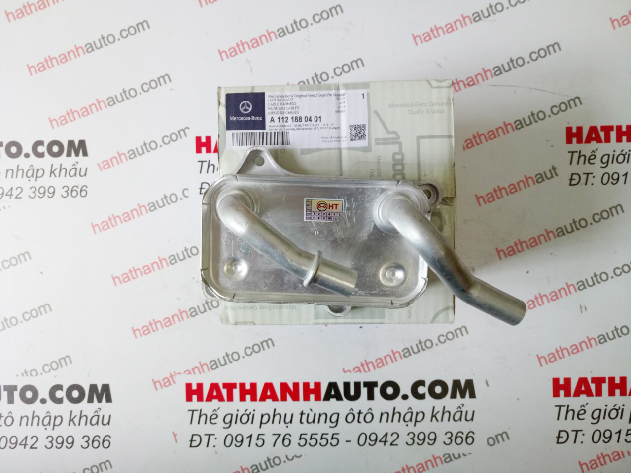 Két làm mát dầu máy xe Mercedes CLK320, CLK350, CLK55 AMG, CLK63 AMG