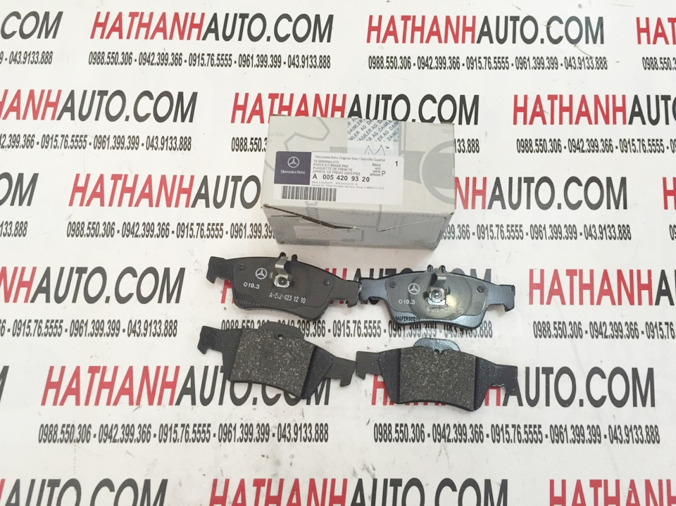 Má phanh (bố thắng) sau xe Mercedes - 0054209320