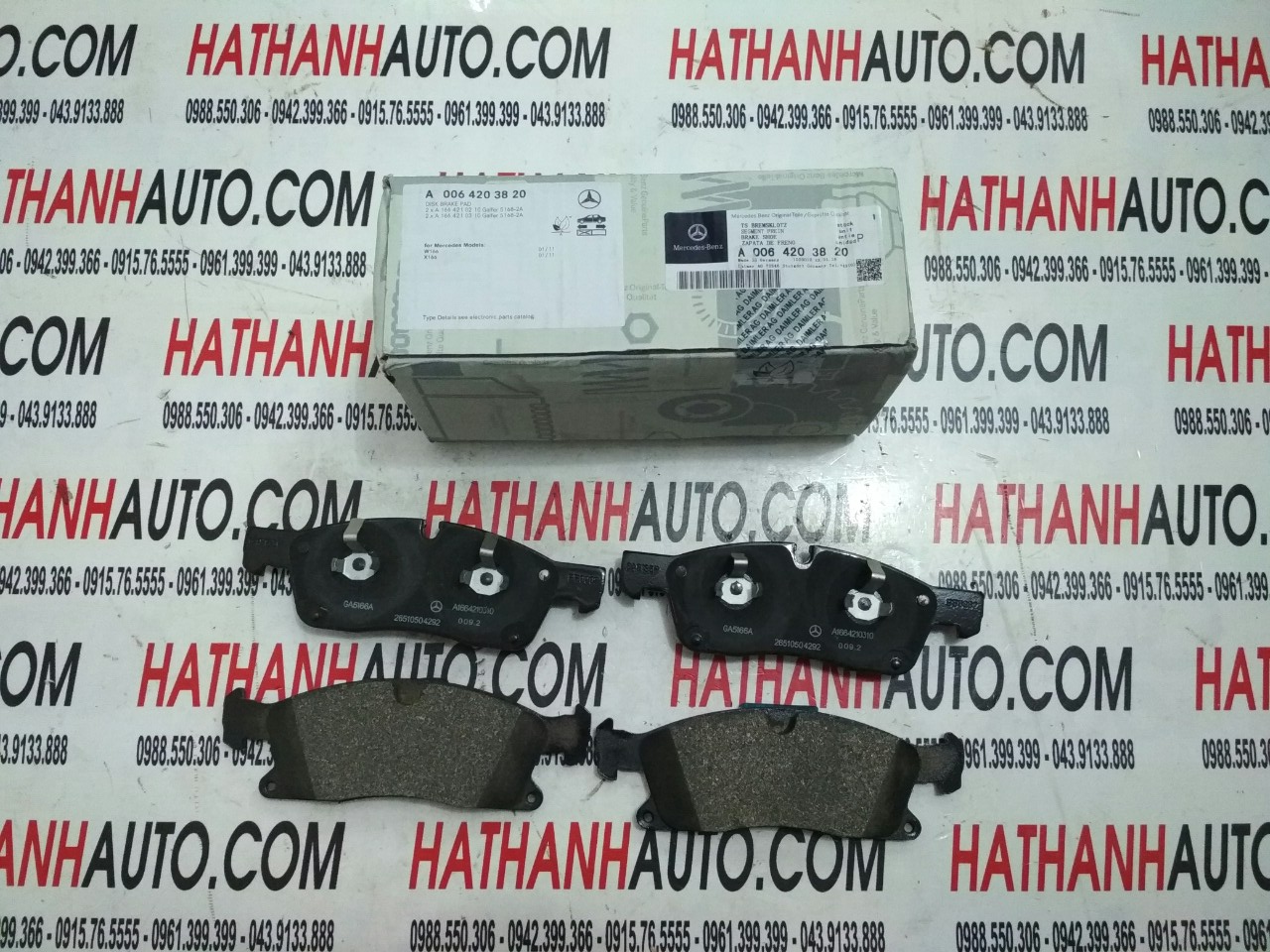 Bố thắng trước xe Mercedes GL350, GL400 W166 - A0064203820