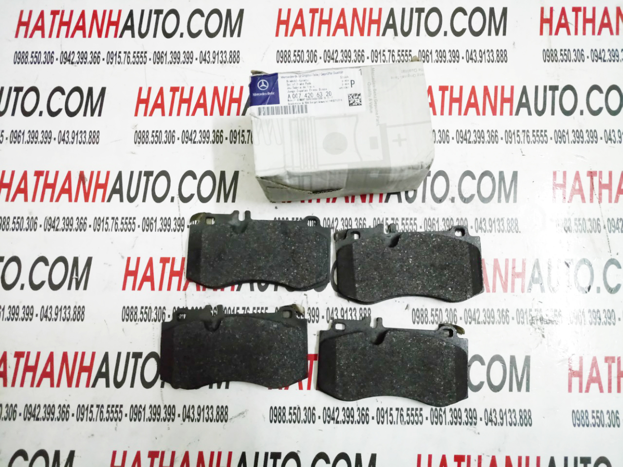 Bố thắng trước xe Mercedes CLS300, CLS220, CLS250 - A0074206320