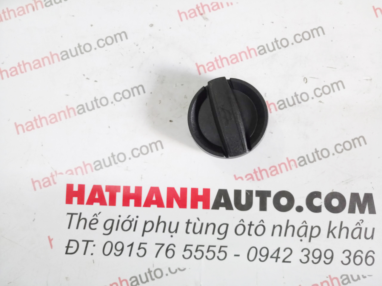 Nắp đổ dầu máy xe BMW 1 Series E81, E82, E87, E88 - 11128655331