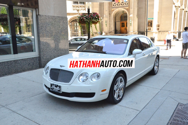 Nep kinh cua truoc trai xe Bentley Continental Flying Spur đoi 2006