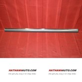 Nẹp cánh cửa trước trái xe Mercedes C200 WDB202