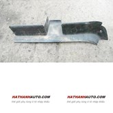 Ốp bản lề cốp sau phải xe Mercedes C200 năm 2007-2009